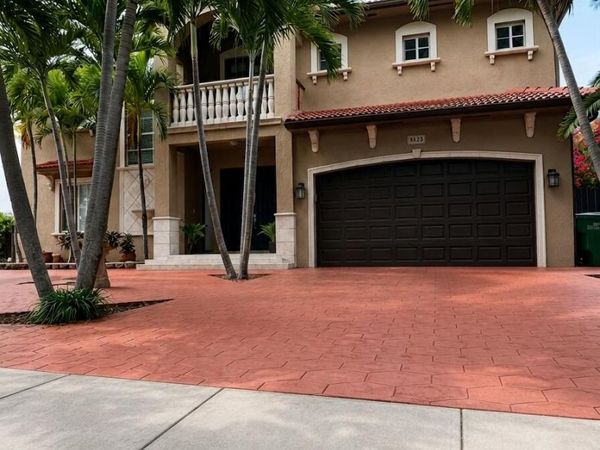 9033 NW 174th Street, Unit Studio, Hialeah, FL 33018