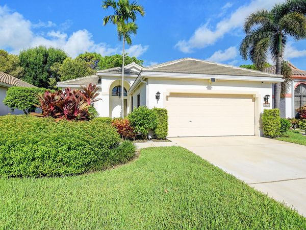 10201 Lexington Lakes Boulevard N, Boynton Beach, FL 33436