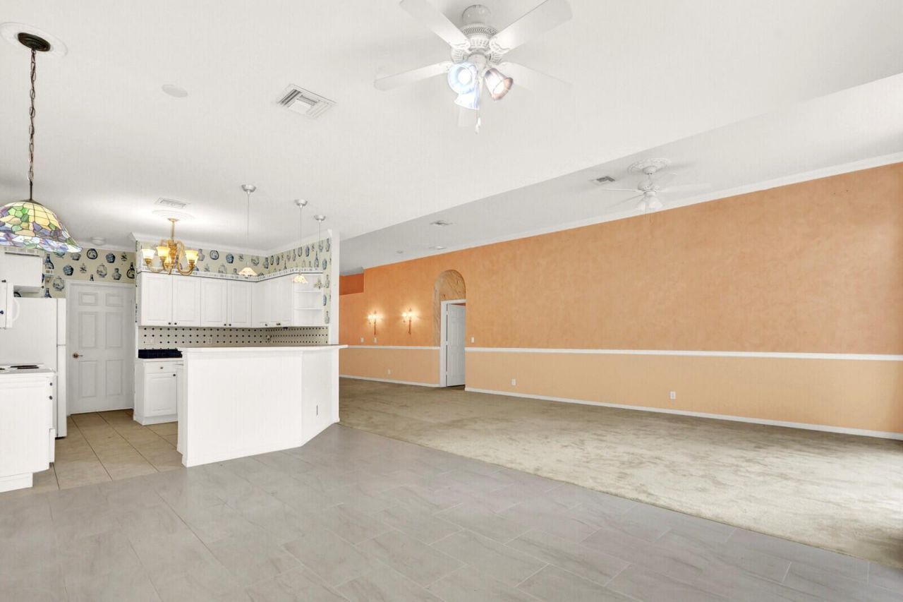 3167 El Camino, West Palm Beach, FL 33409 Photo