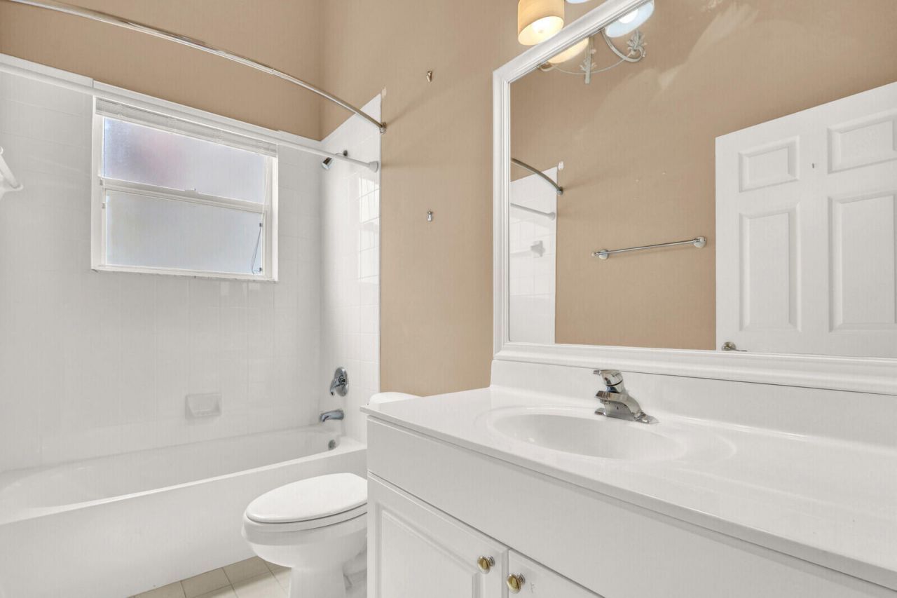 3167 El Camino, West Palm Beach, FL 33409 Photo