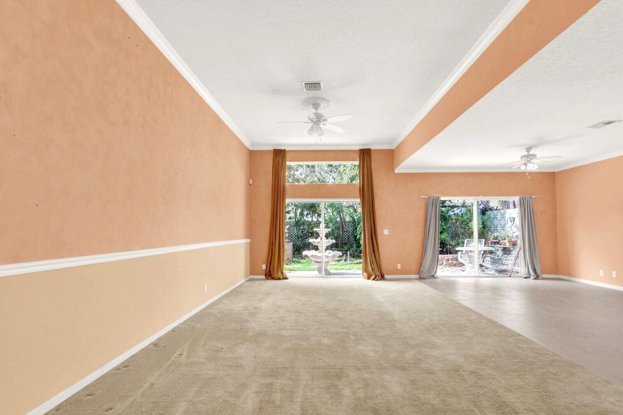 3167 El Camino, West Palm Beach, FL 33409 Photo