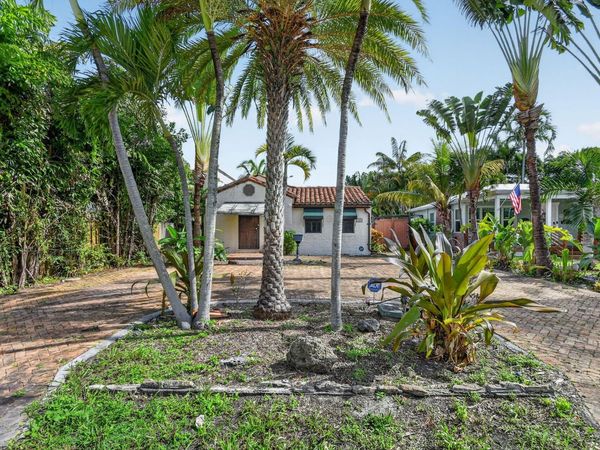 109 George Bush Boulevard, Delray Beach, FL 33444