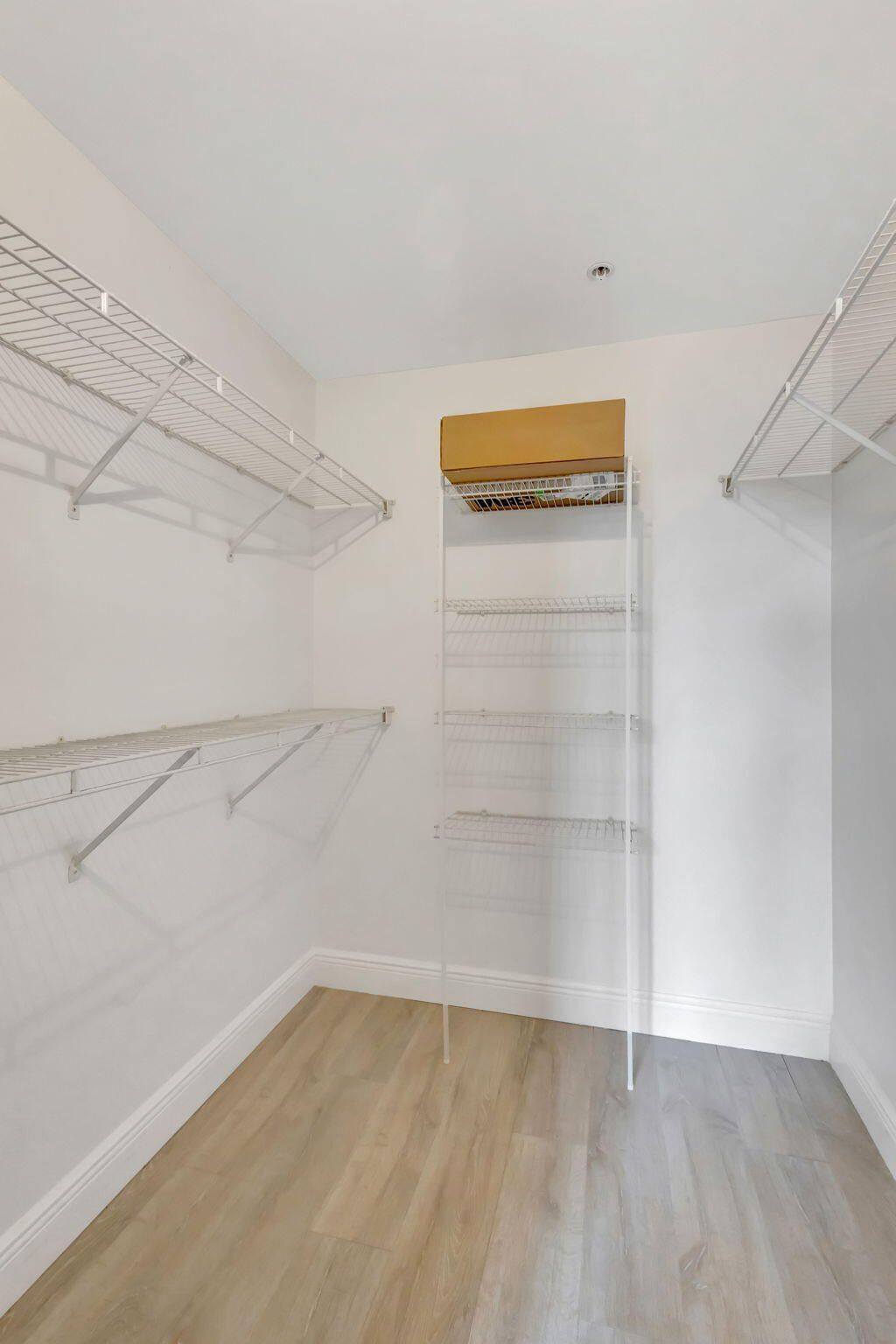 780 S Sapodilla Avenue, Unit 203, West Palm Beach, FL 33401 Photo