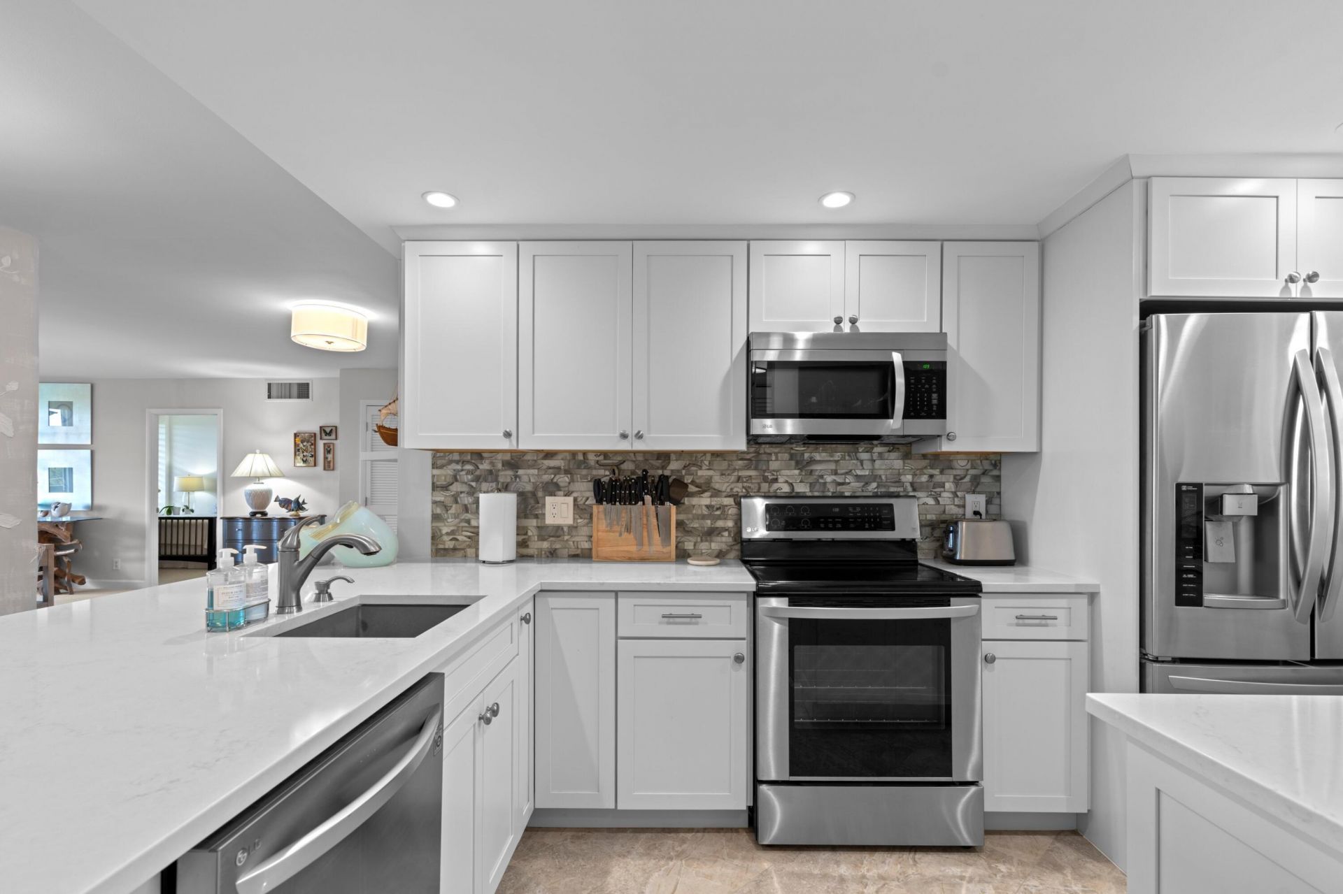 555 NW 4th Avenue, Unit Apt 501, Boca Raton, FL 33432 Photo