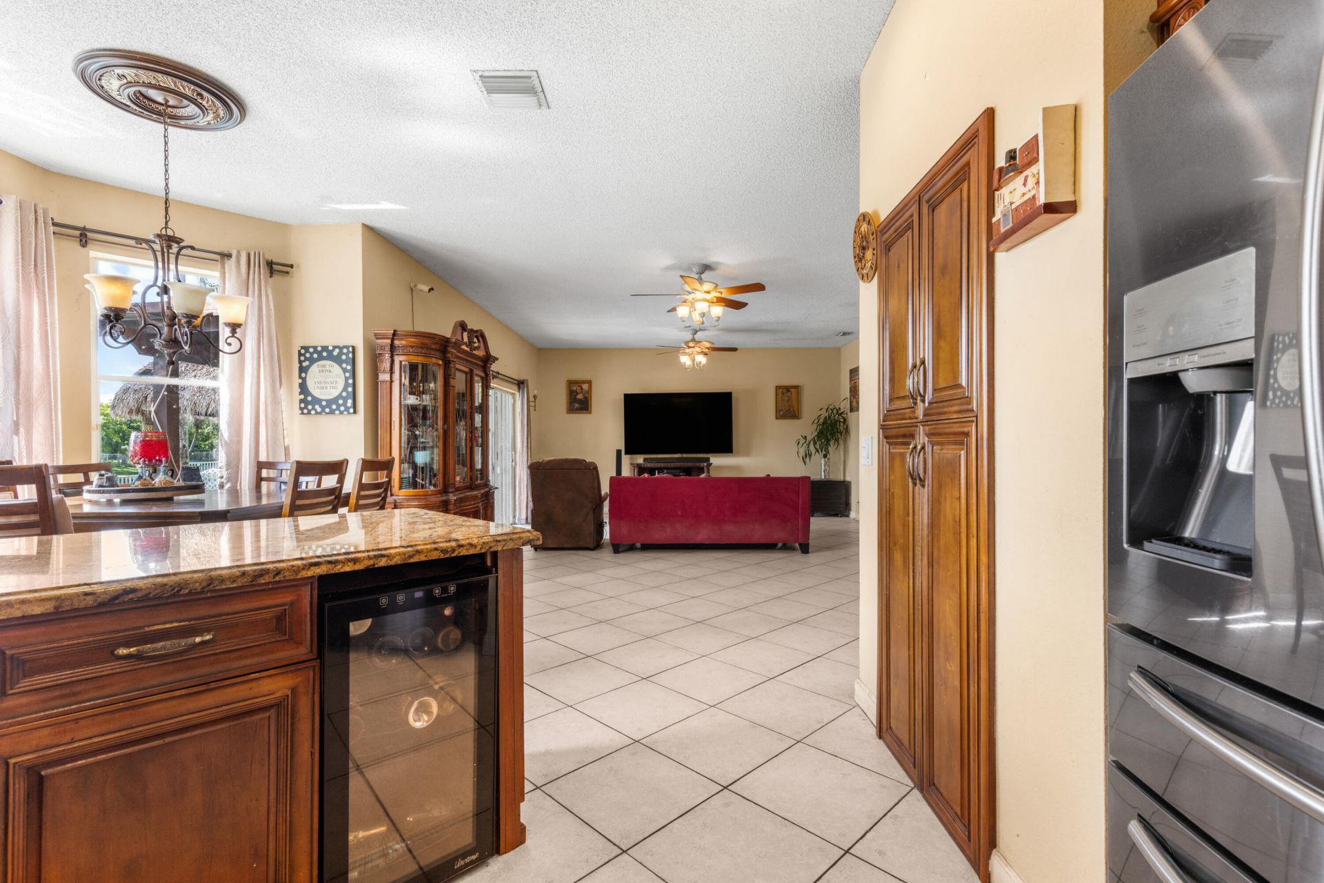 1021 NW 185th Avenue, Pembroke Pines, FL 33029 Photo