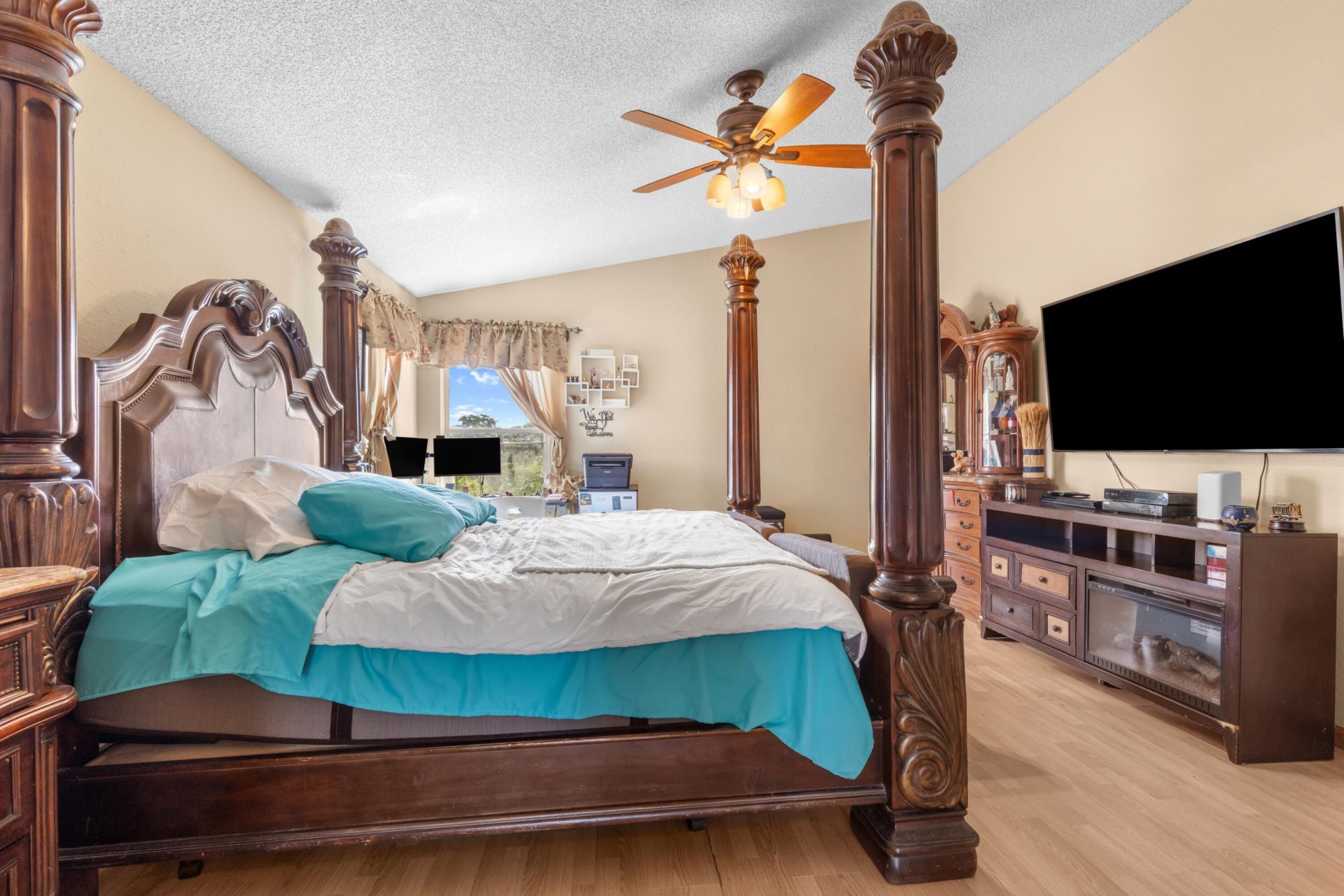 1021 NW 185th Avenue, Pembroke Pines, FL 33029 Photo