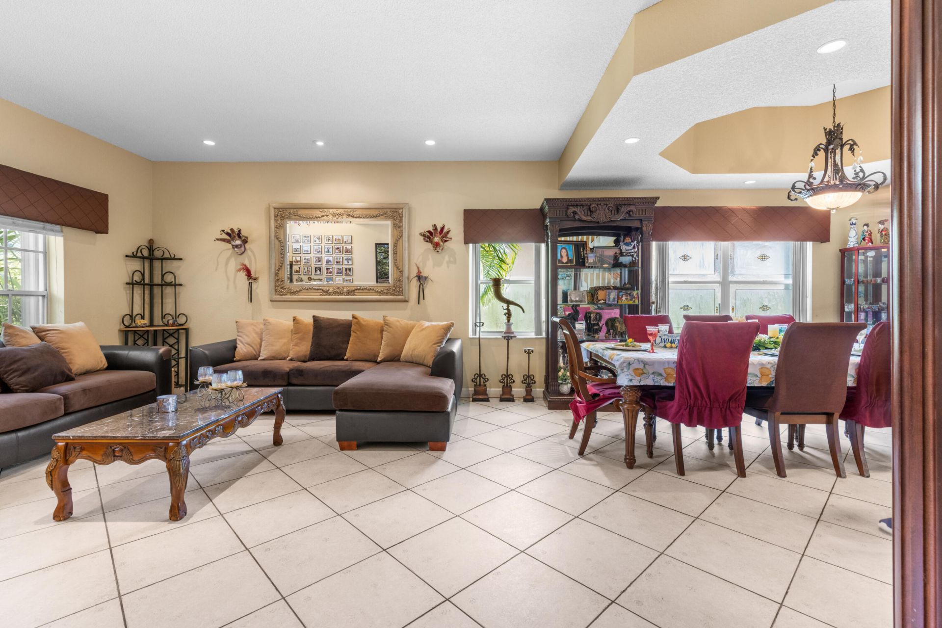 1021 NW 185th Avenue, Pembroke Pines, FL 33029 Photo
