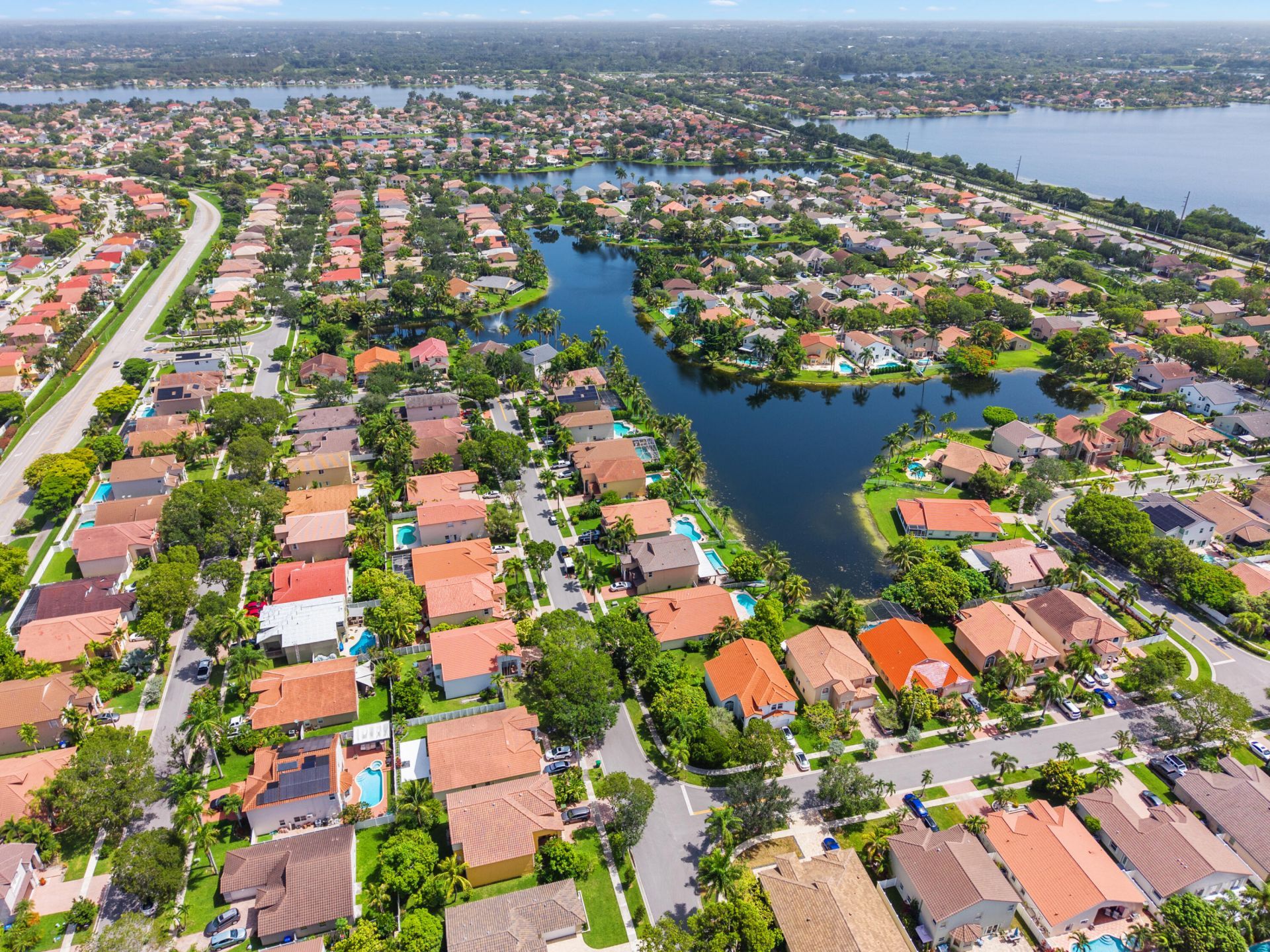 1021 NW 185th Avenue, Pembroke Pines, FL 33029 Photo