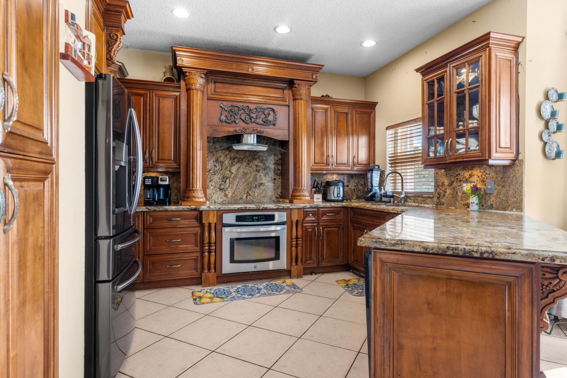 1021 NW 185th Avenue, Pembroke Pines, FL 33029 Photo