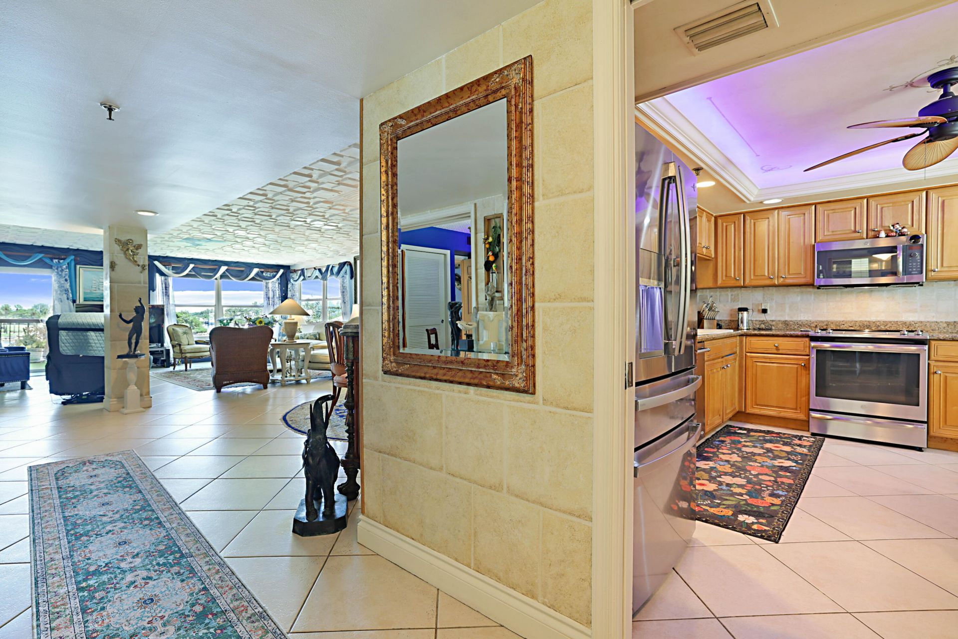 374 Golfview Road, Unit 205, North Palm Beach, FL 33408 Photo