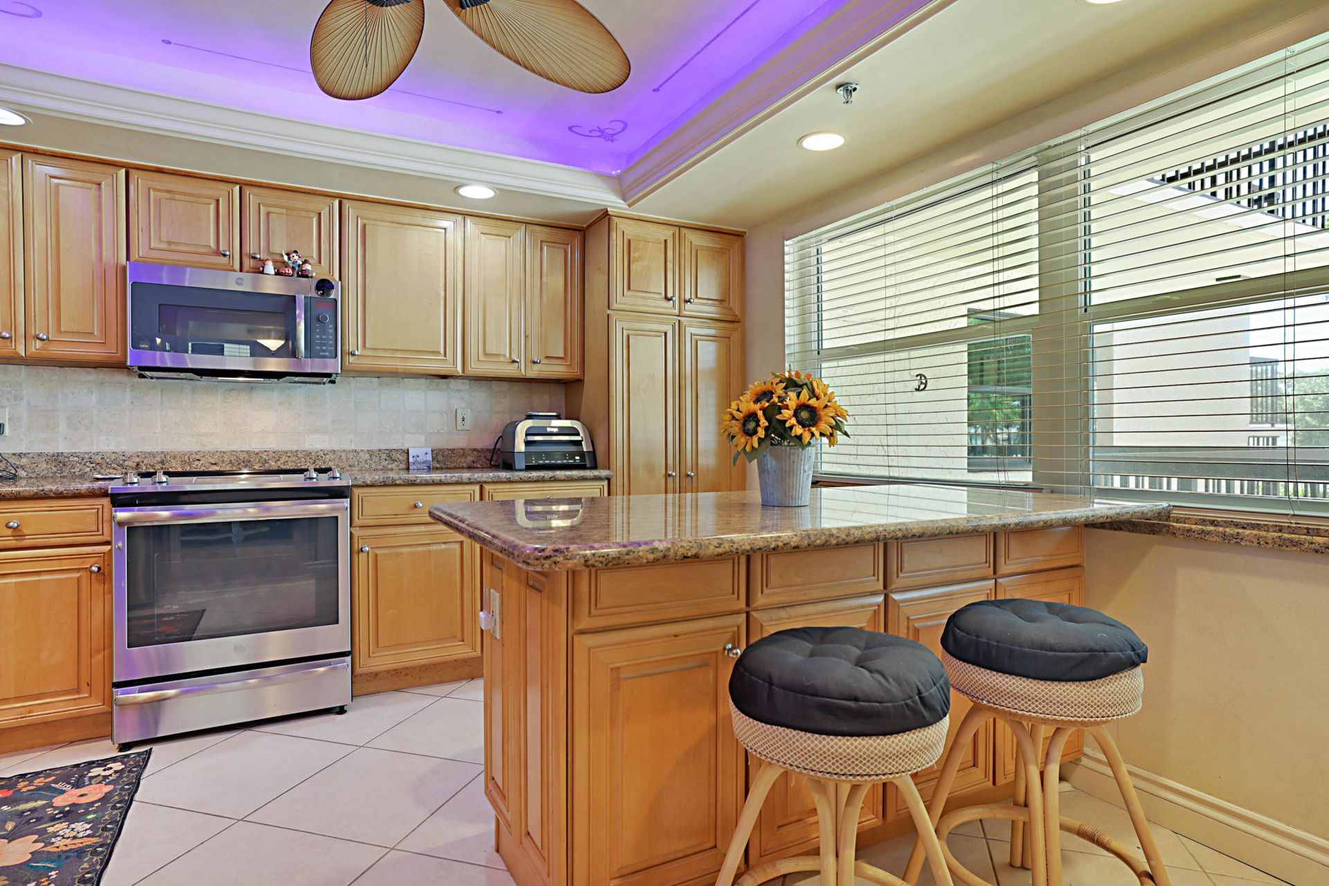 374 Golfview Road, Unit 205, North Palm Beach, FL 33408 Photo