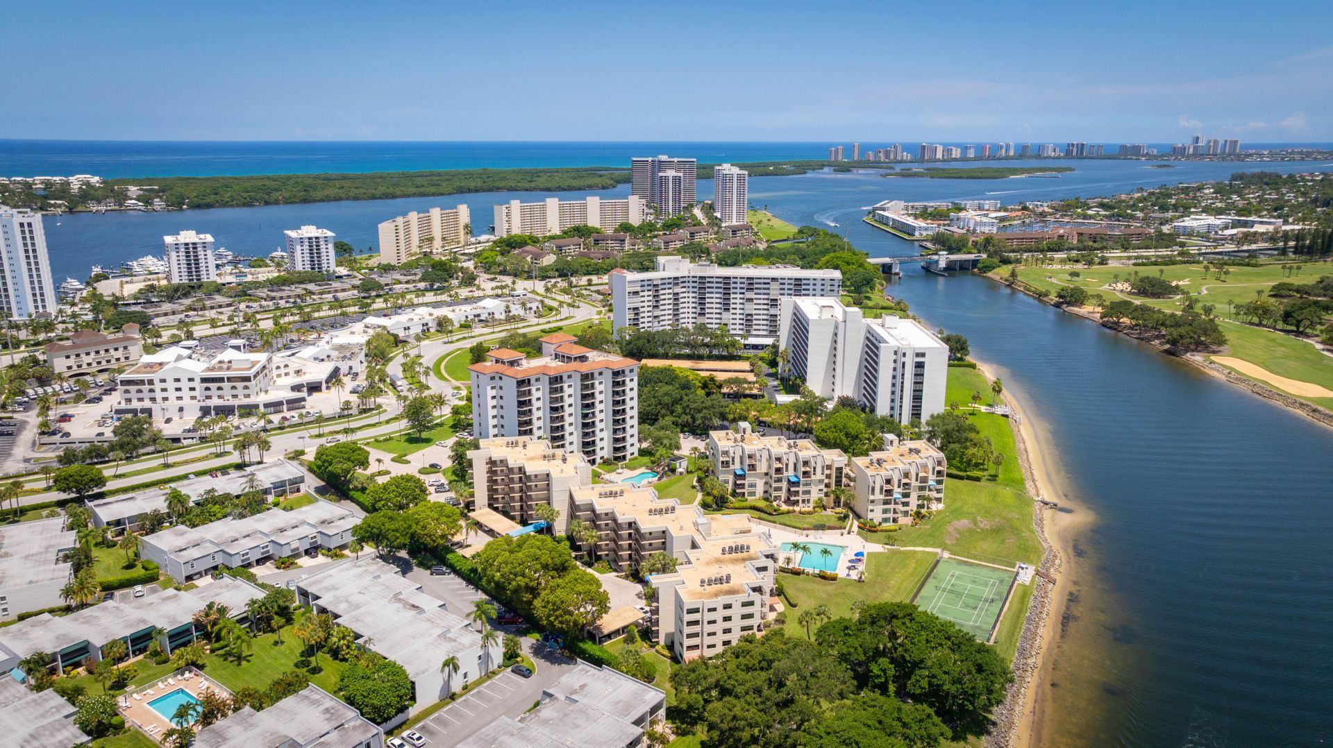 374 Golfview Road, Unit 205, North Palm Beach, FL 33408 Photo