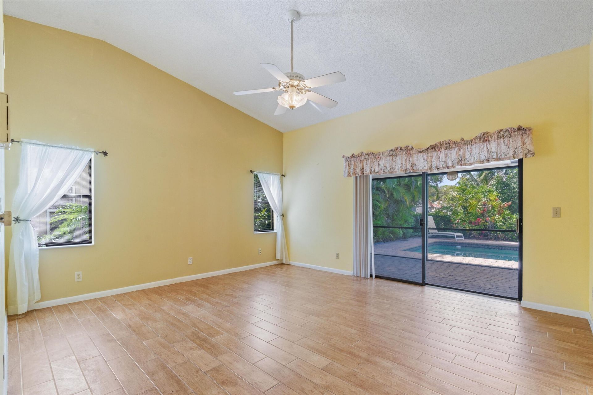 8660 NW 54th Street, Coral Springs, FL 33067 Photo