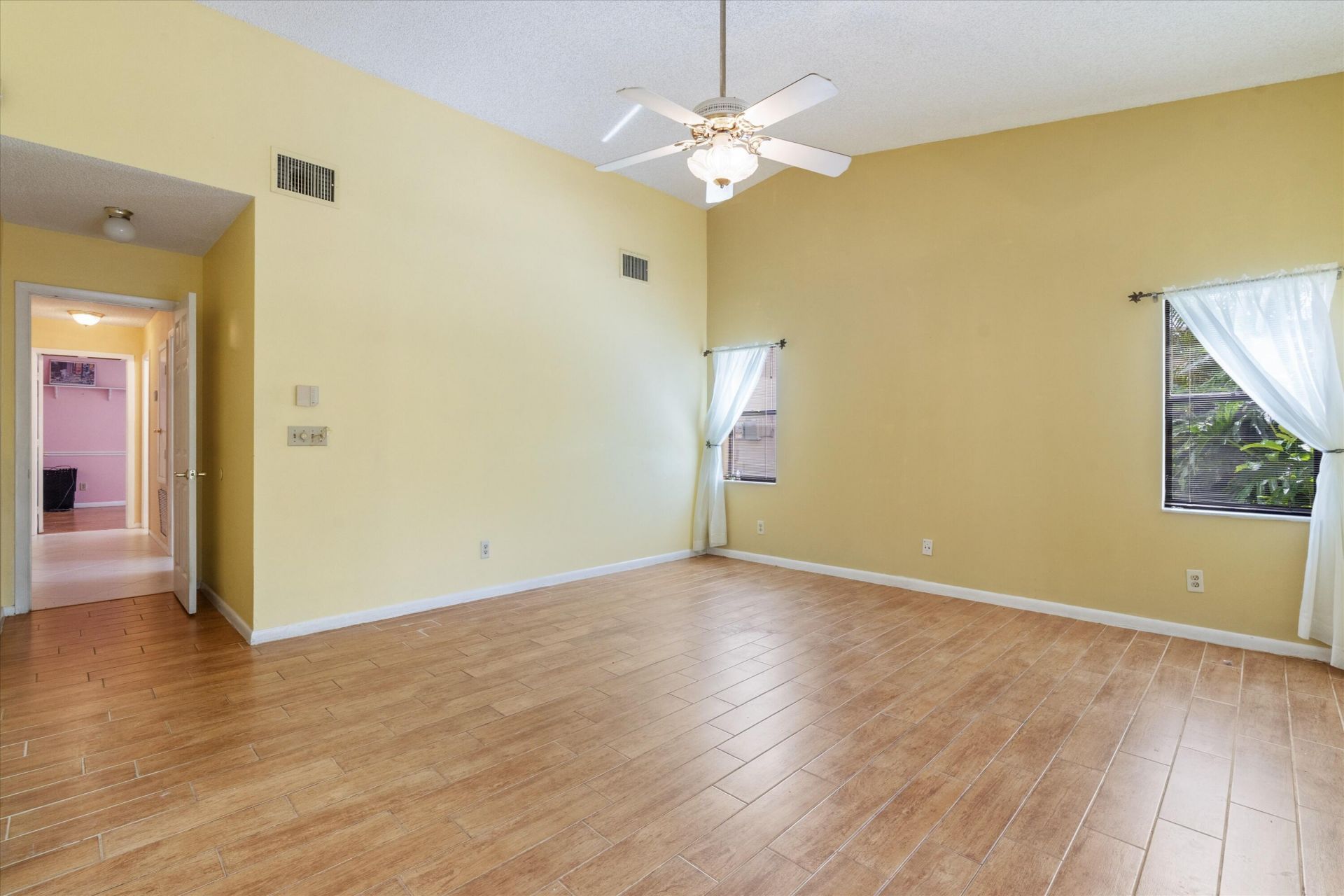 8660 NW 54th Street, Coral Springs, FL 33067 Photo