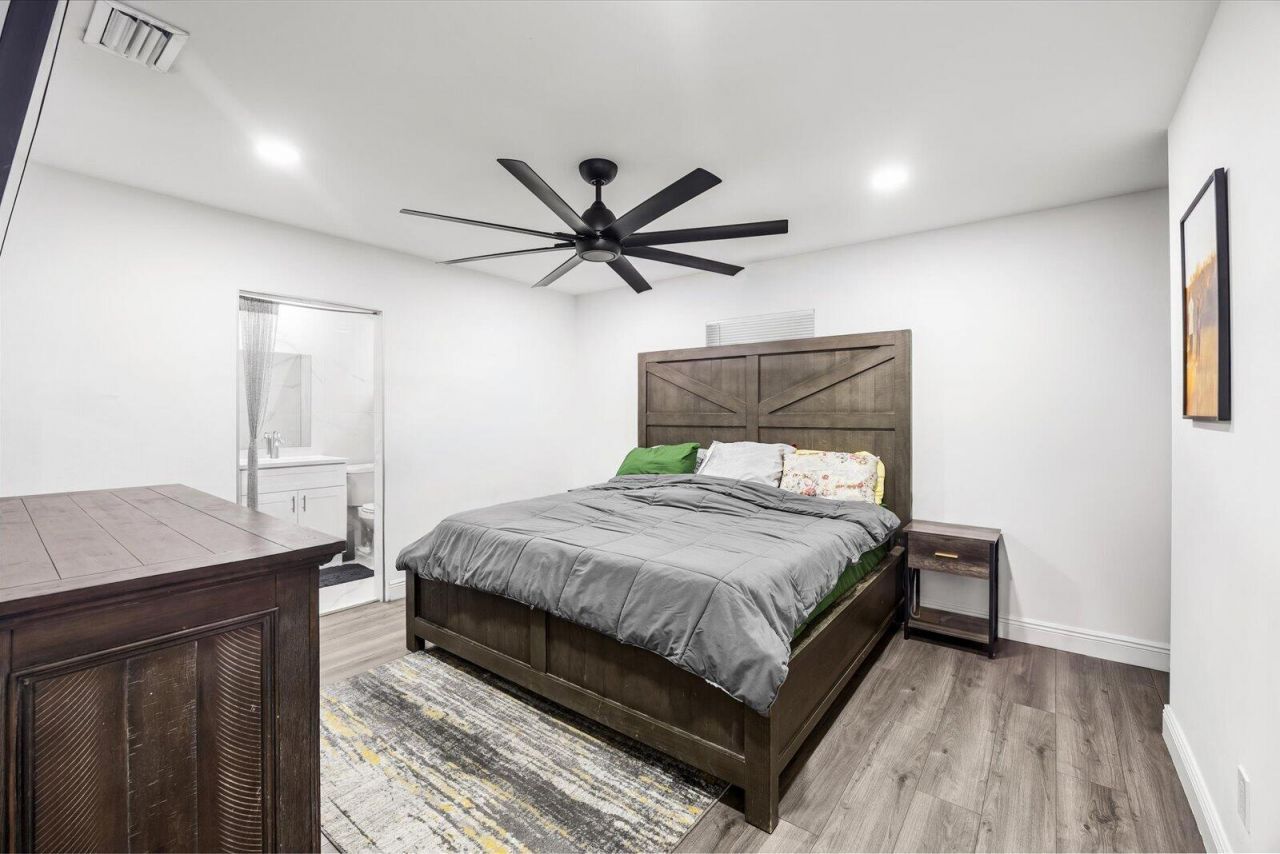 957 SW Nichols Terrace, Port Saint Lucie, FL 34953 Photo