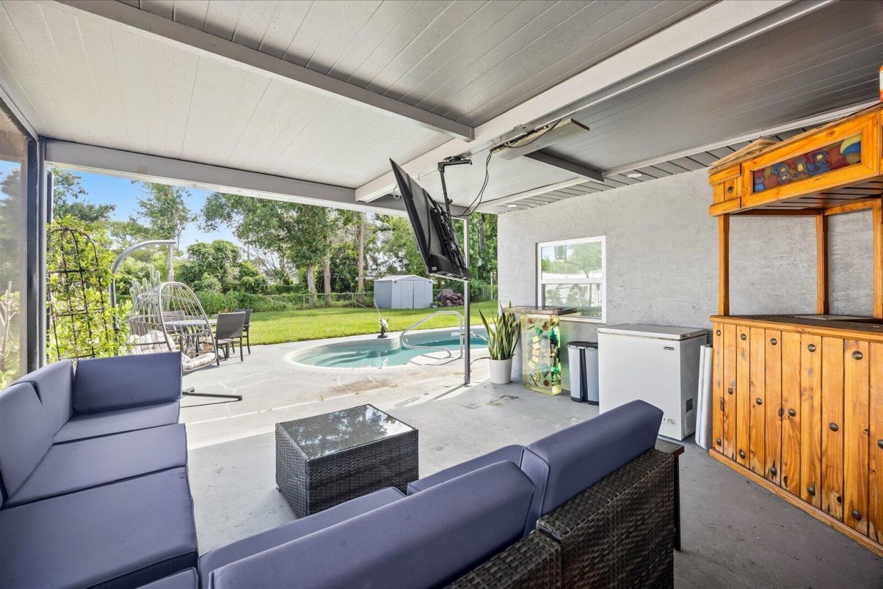 957 SW Nichols Terrace, Port Saint Lucie, FL 34953 Photo