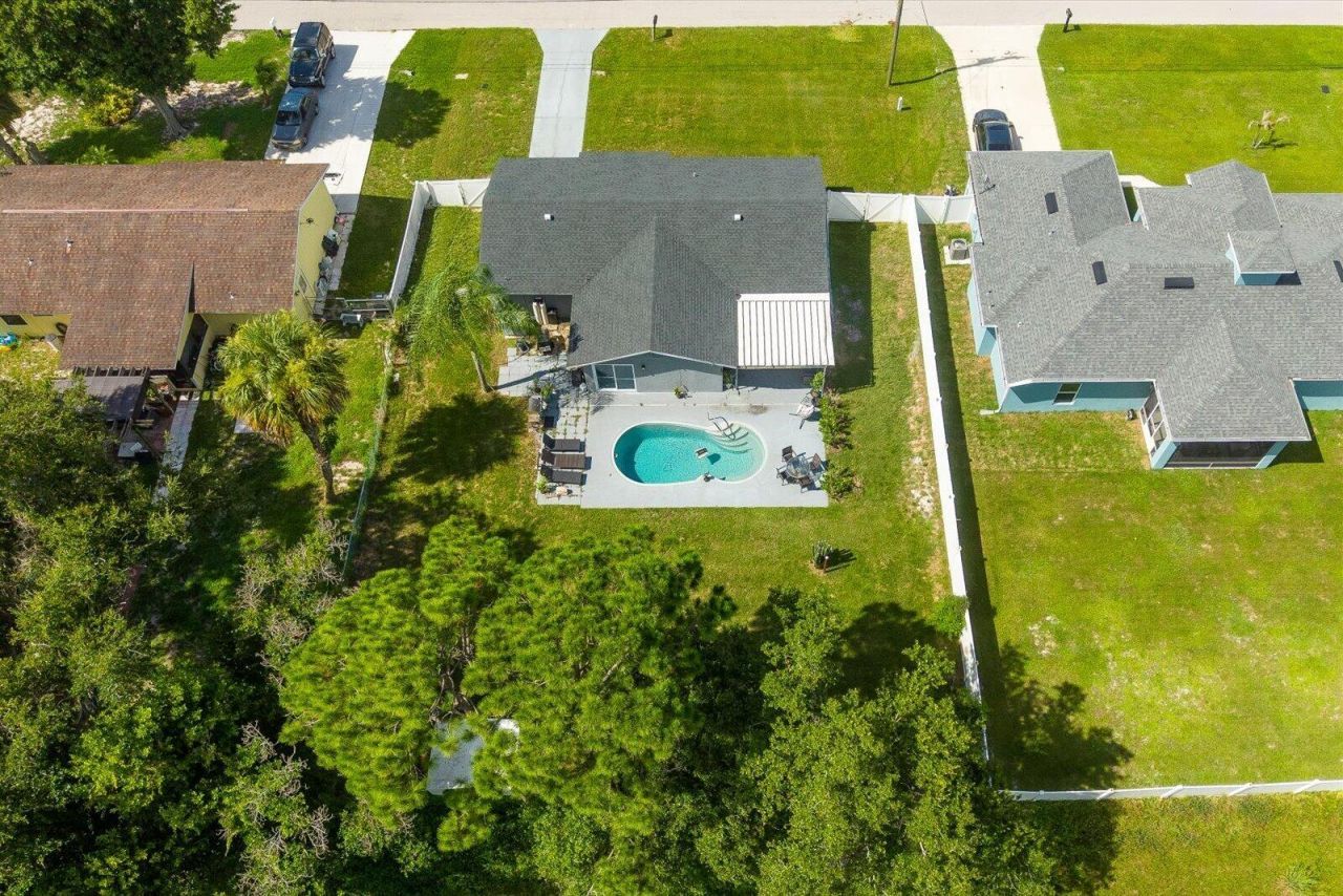 957 SW Nichols Terrace, Port Saint Lucie, FL 34953 Photo