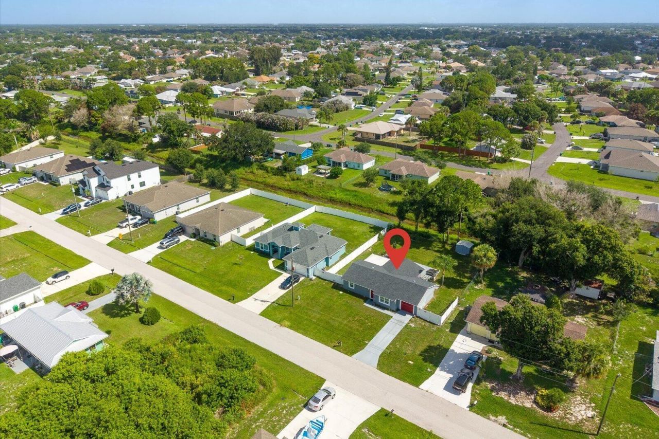 957 SW Nichols Terrace, Port Saint Lucie, FL 34953 Photo