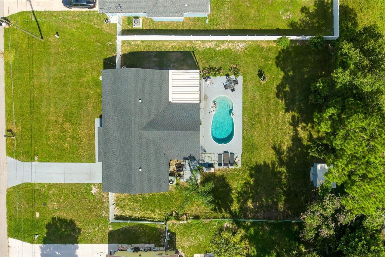 957 SW Nichols Terrace, Port Saint Lucie, FL 34953 Photo