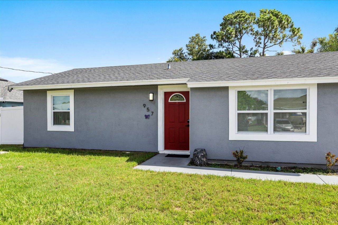 957 SW Nichols Terrace, Port Saint Lucie, FL 34953 Photo