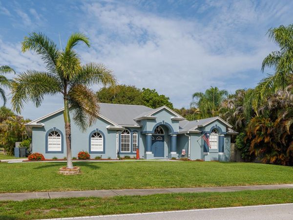 8173 SE Carlton Street, Hobe Sound, FL 33455