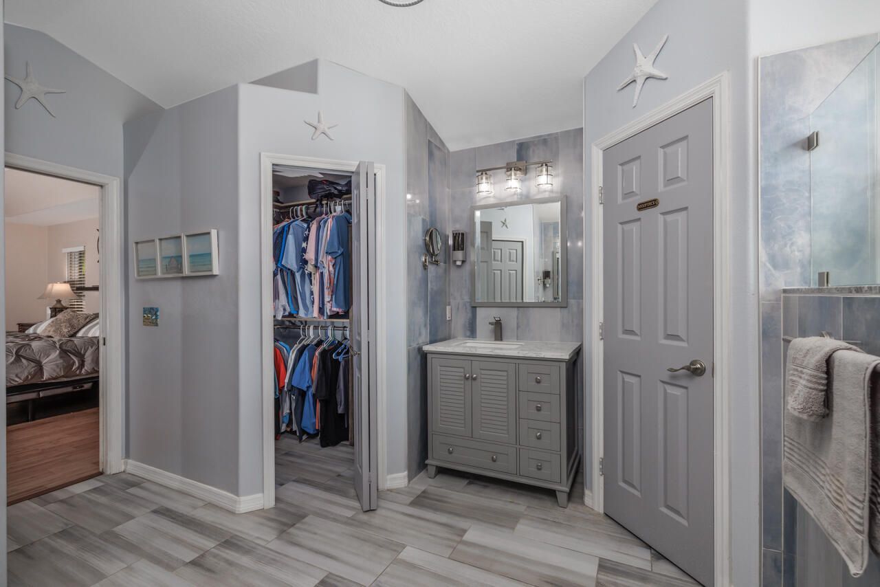 8173 SE Carlton Street, Hobe Sound, FL 33455 Photo