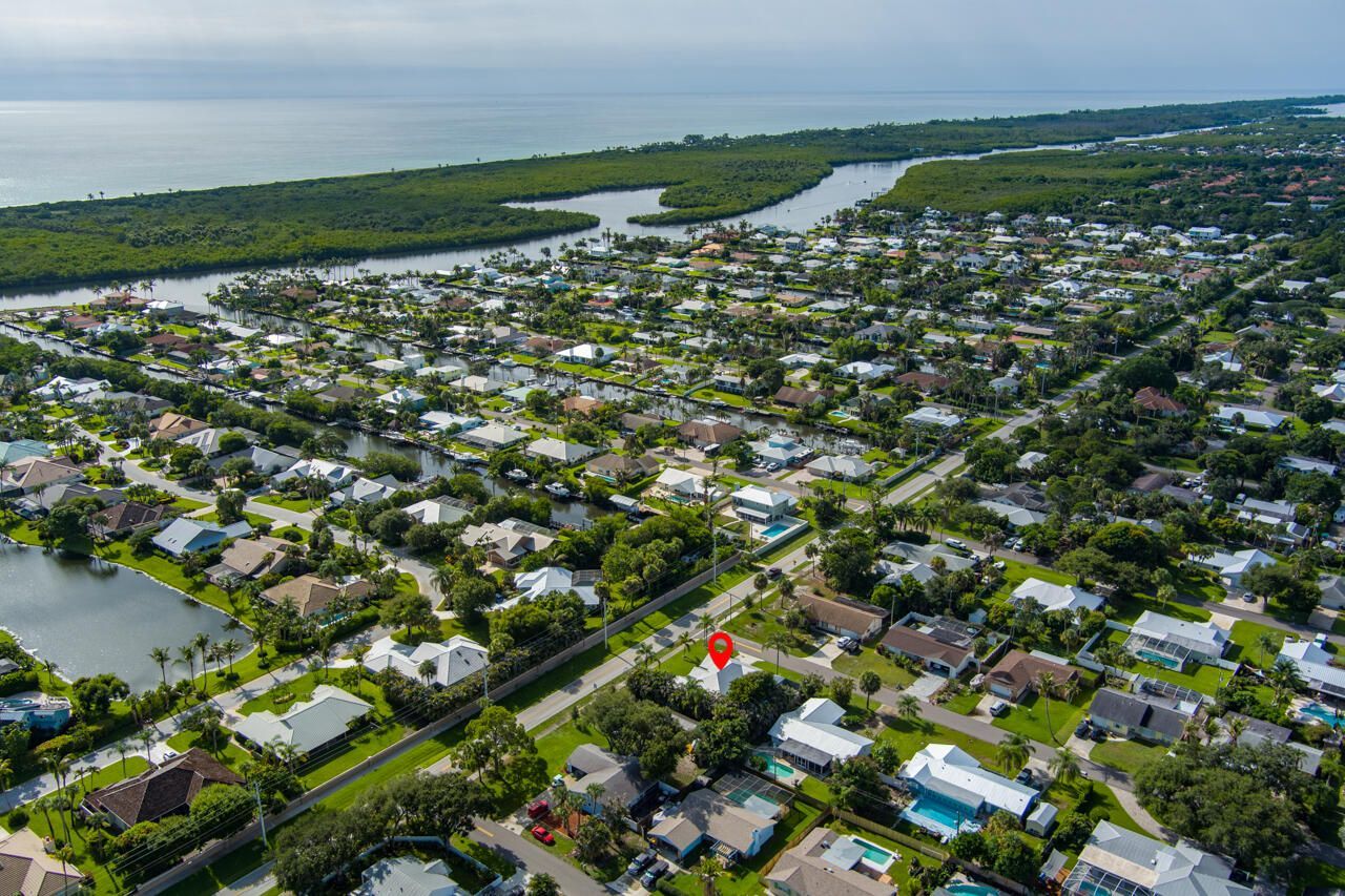 8173 SE Carlton Street, Hobe Sound, FL 33455 Photo