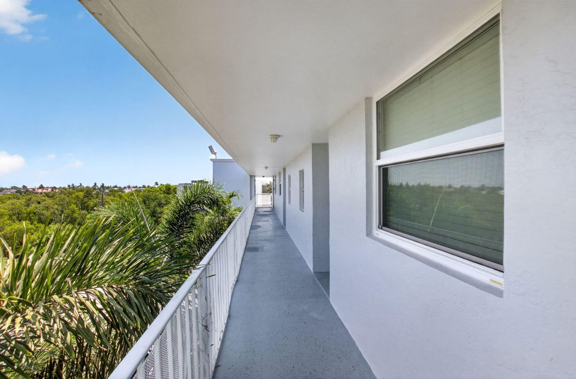 689 NE 6th Court, Unit 4030, Boynton Beach, FL 33435 Photo
