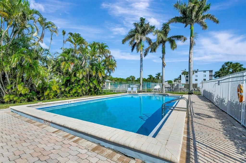 689 NE 6th Court, Unit 4030, Boynton Beach, FL 33435 Photo