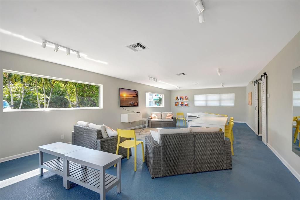 689 NE 6th Court, Unit 4030, Boynton Beach, FL 33435 Photo