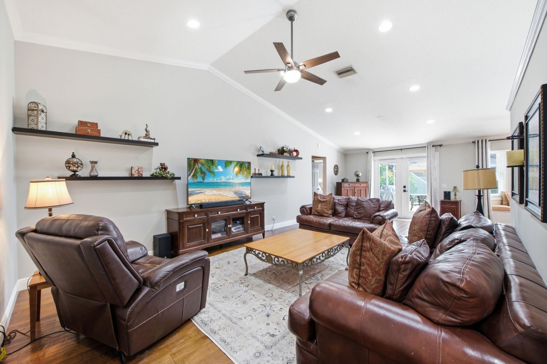 805 Daffodil Drive, Wellington, FL 33414 Photo