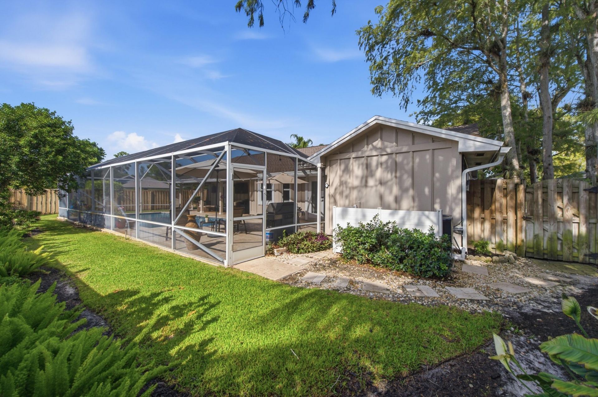 805 Daffodil Drive, Wellington, FL 33414 Photo