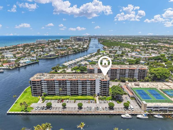 899 Jeffery Street, Unit 301, Boca Raton, FL 33487