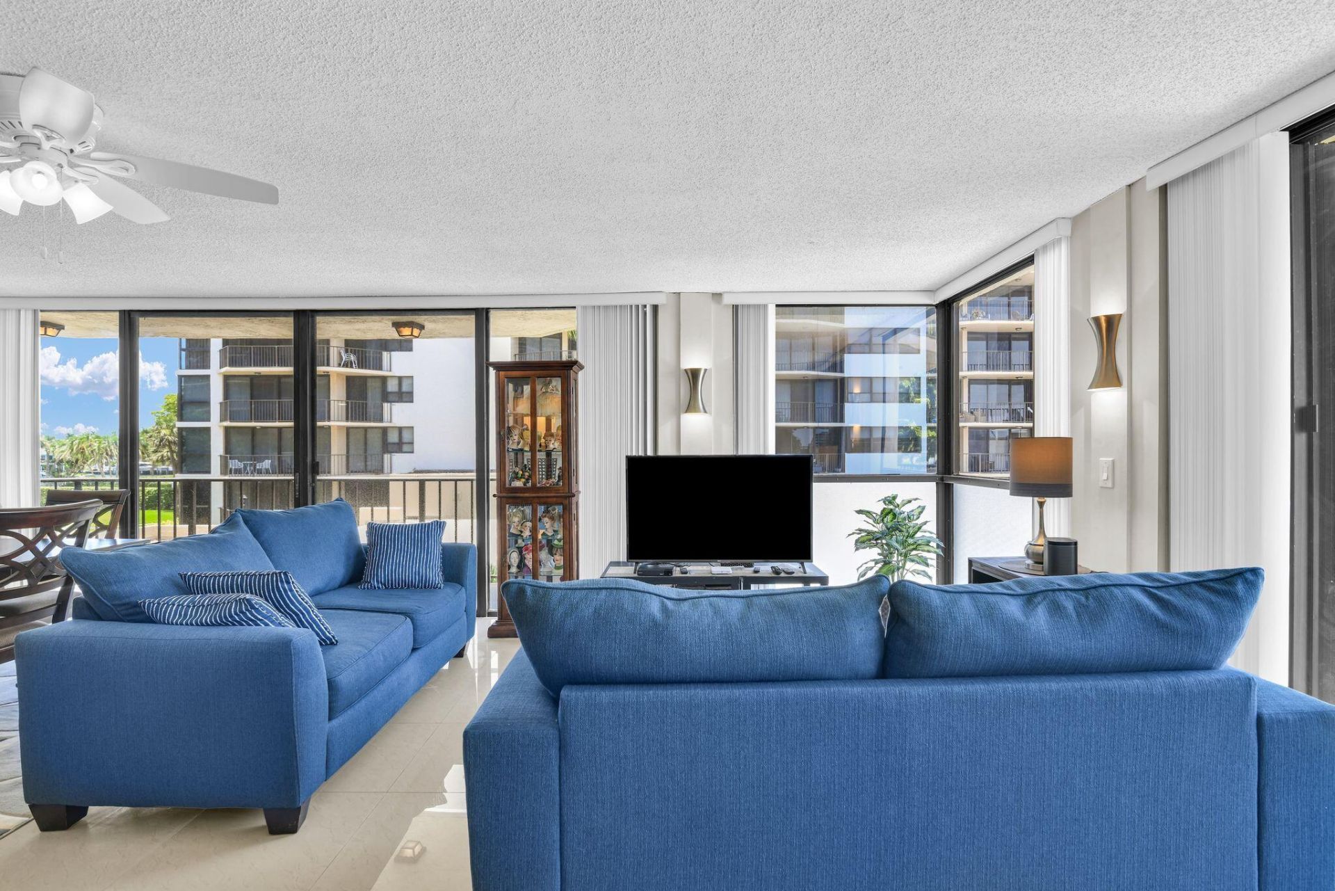 899 Jeffery Street, Unit 301, Boca Raton, FL 33487 Photo