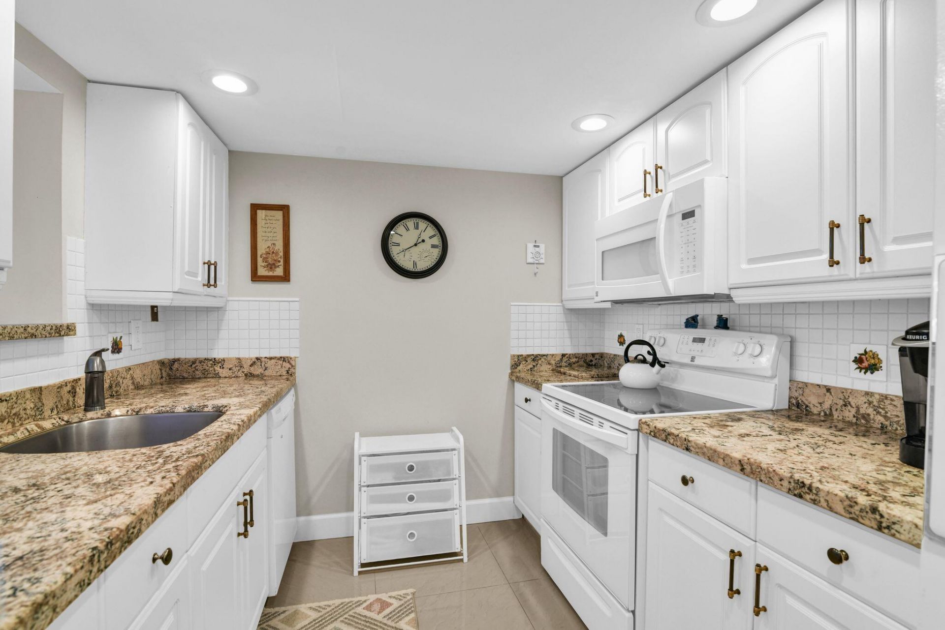 899 Jeffery Street, Unit 301, Boca Raton, FL 33487 Photo
