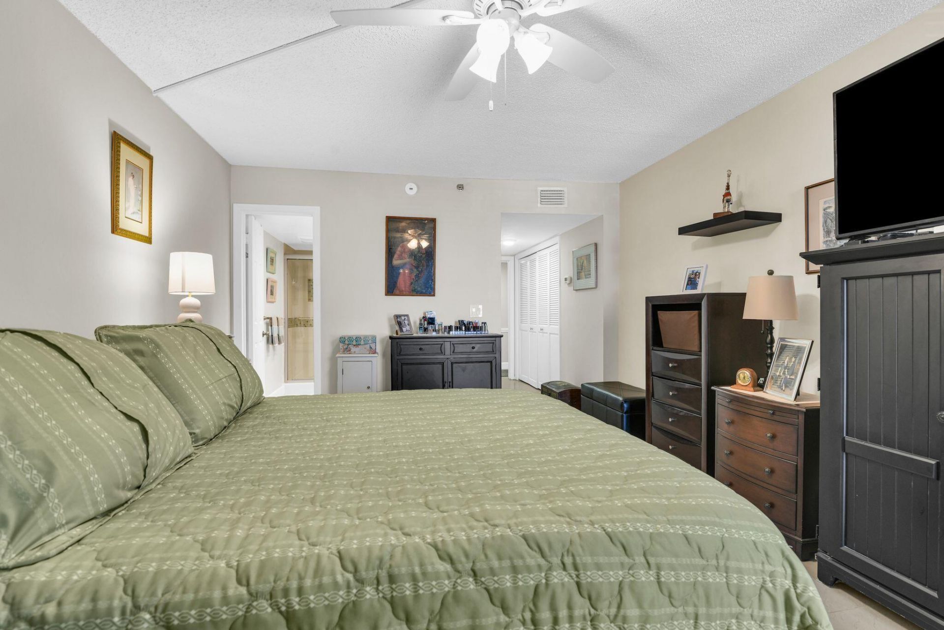 899 Jeffery Street, Unit 301, Boca Raton, FL 33487 Photo