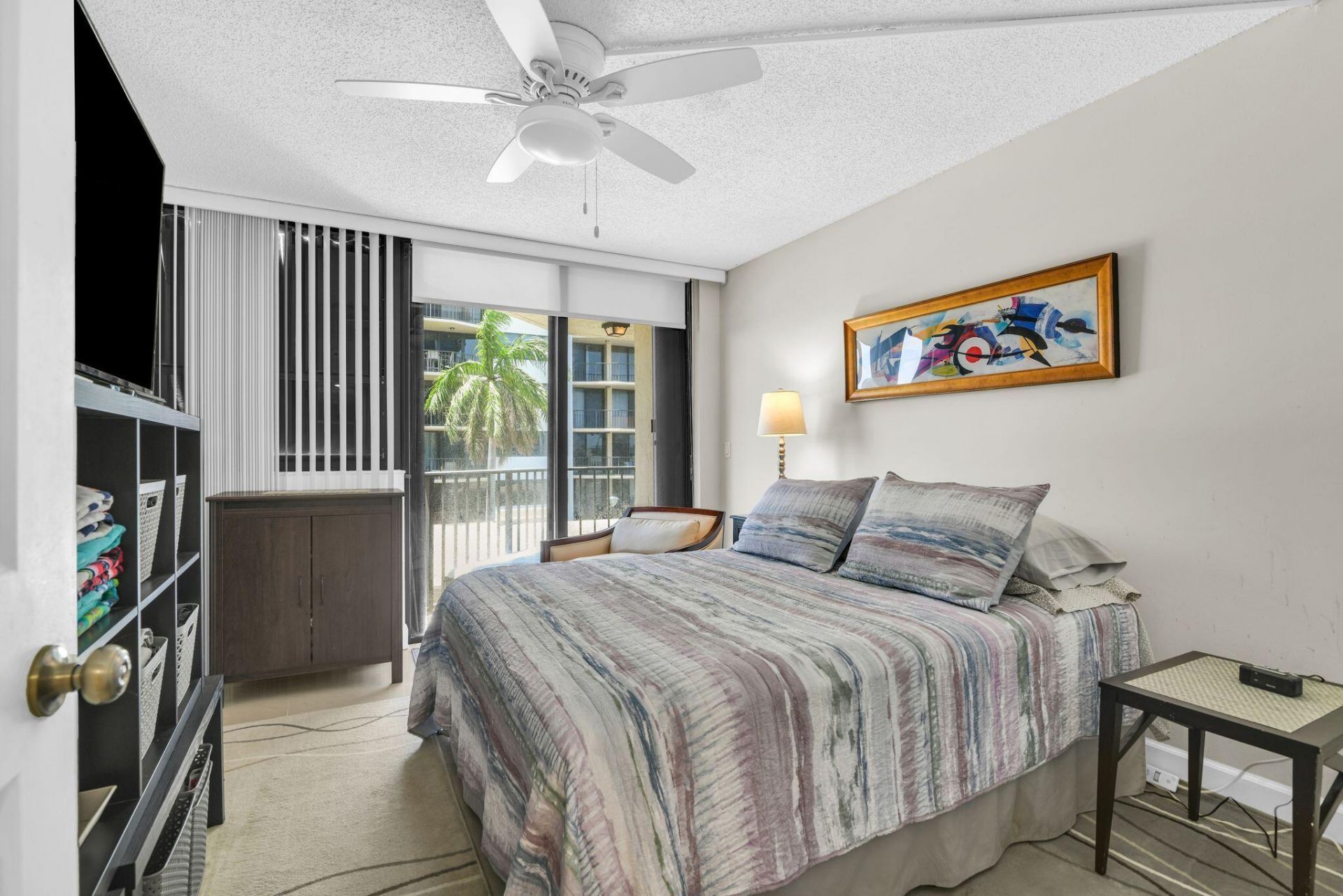 899 Jeffery Street, Unit 301, Boca Raton, FL 33487 Photo