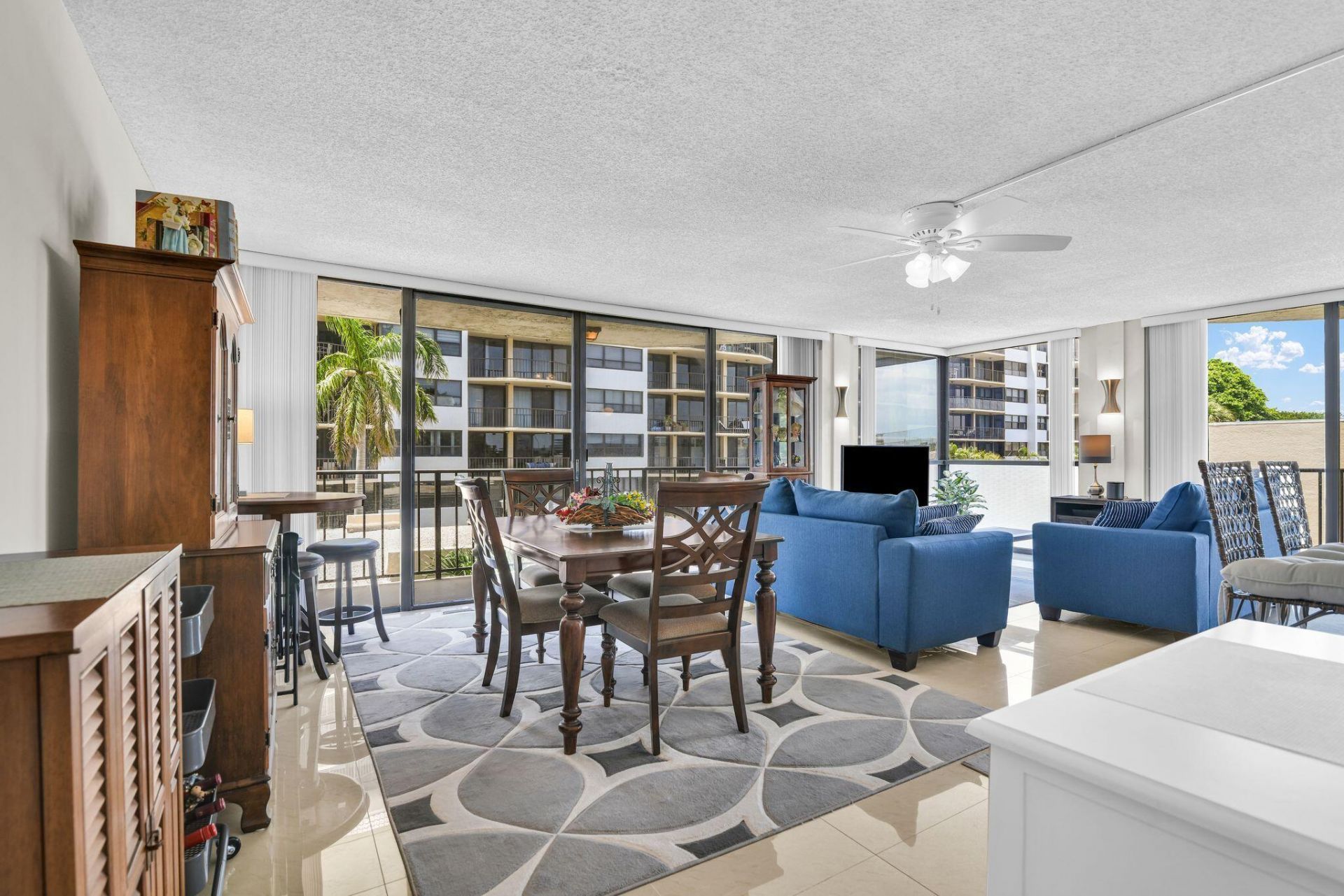 899 Jeffery Street, Unit 301, Boca Raton, FL 33487 Photo