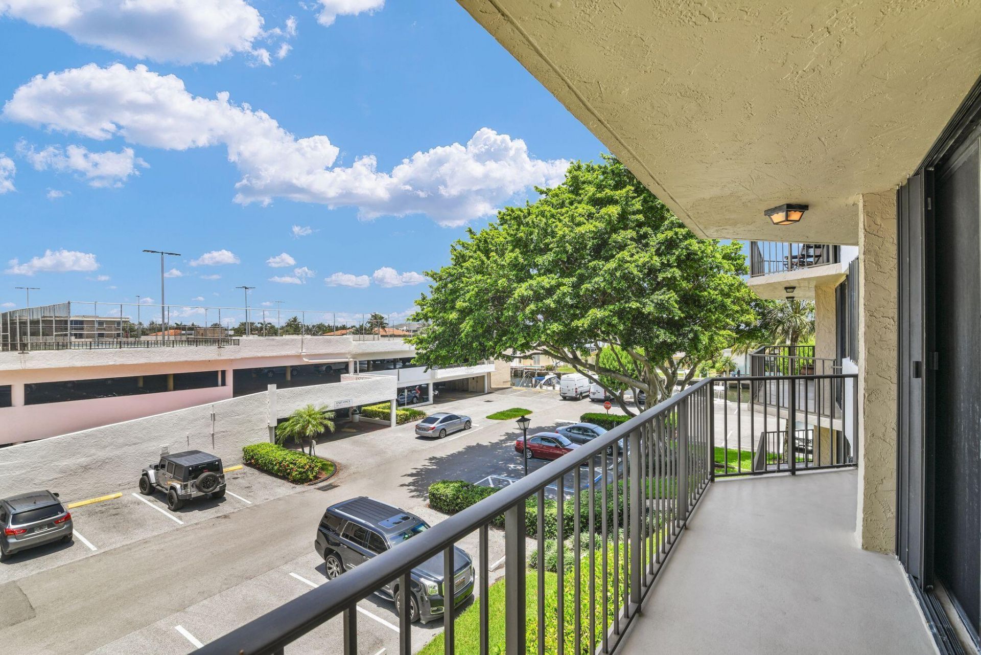 899 Jeffery Street, Unit 301, Boca Raton, FL 33487 Photo