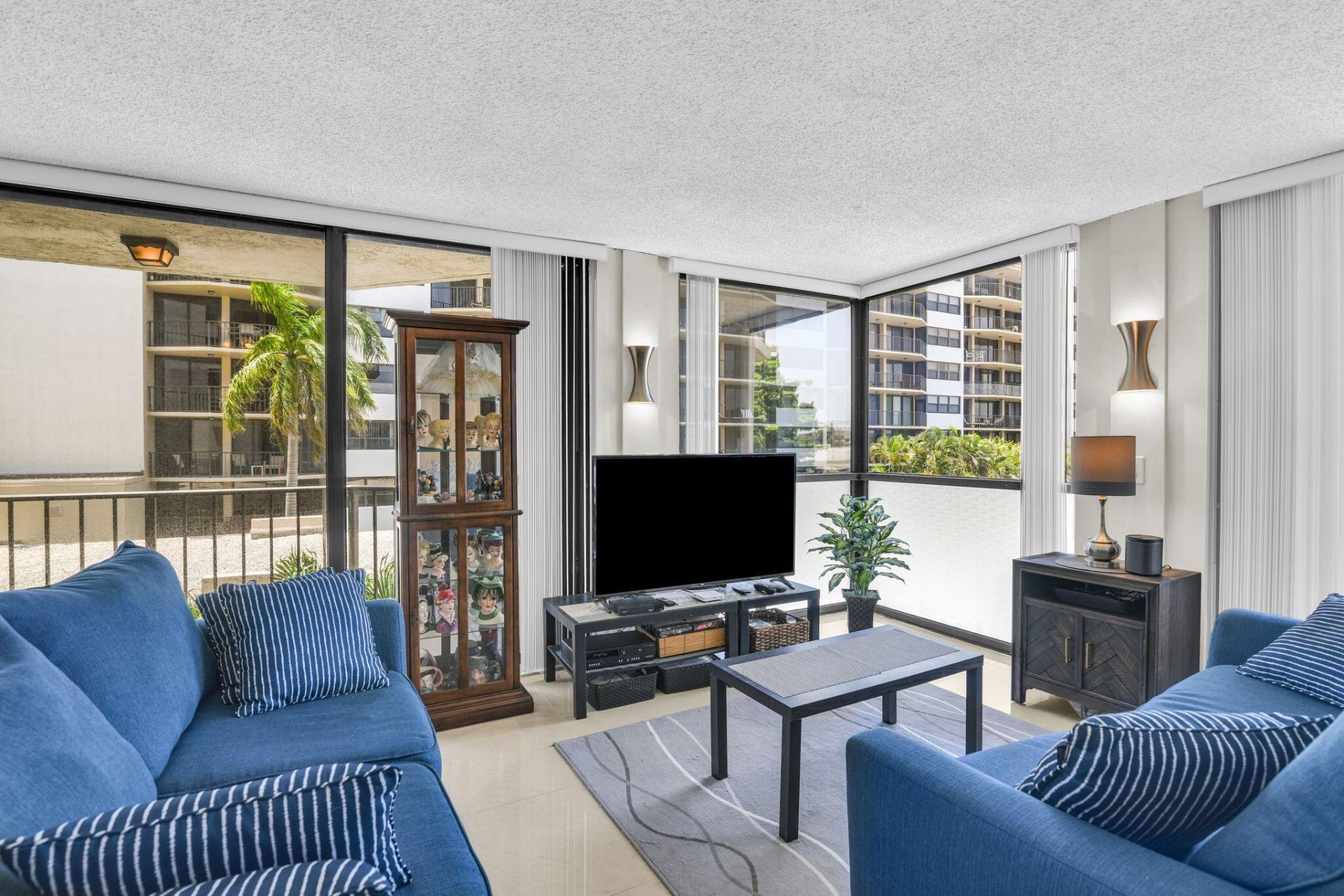 899 Jeffery Street, Unit 301, Boca Raton, FL 33487 Photo