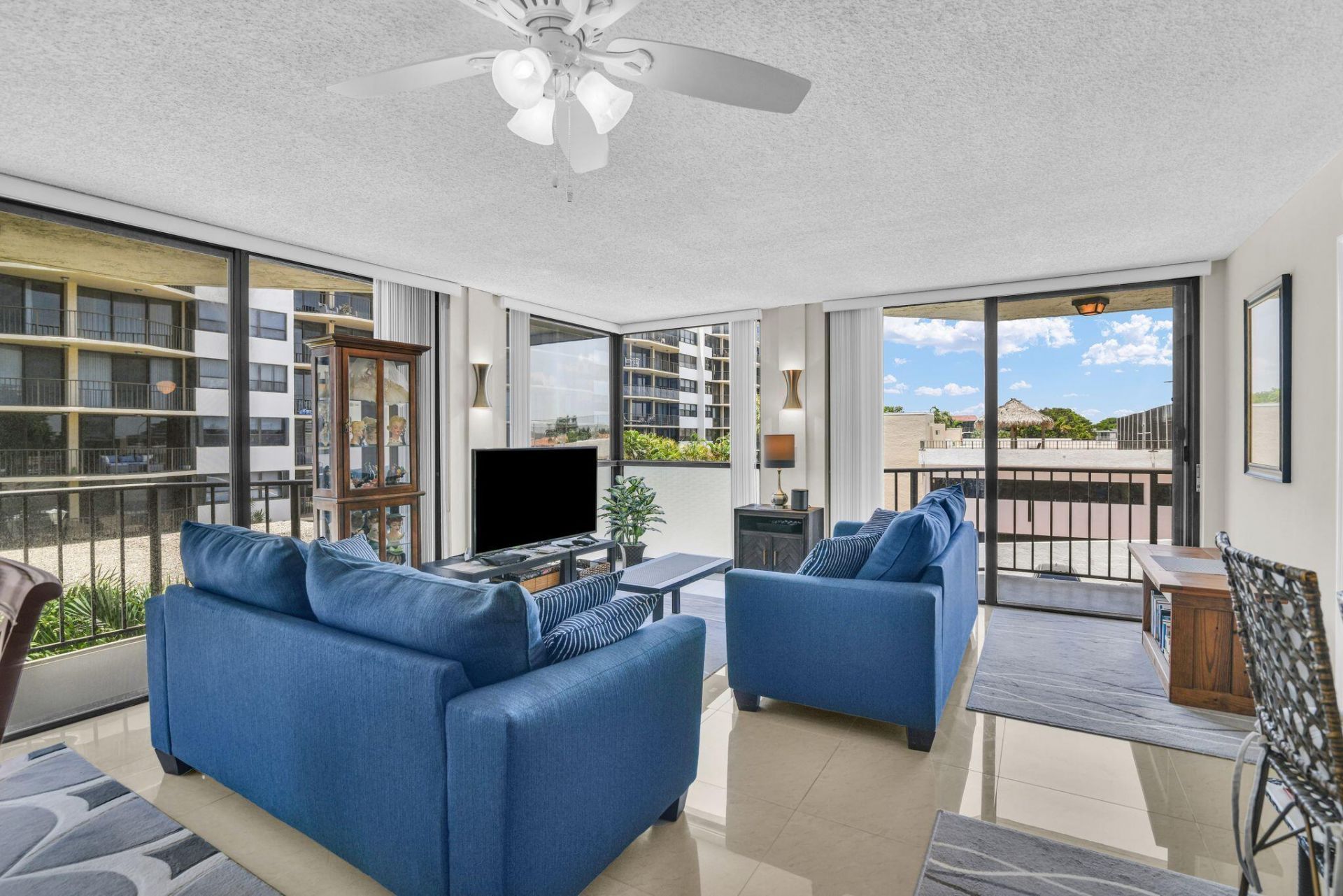 899 Jeffery Street, Unit 301, Boca Raton, FL 33487 Photo