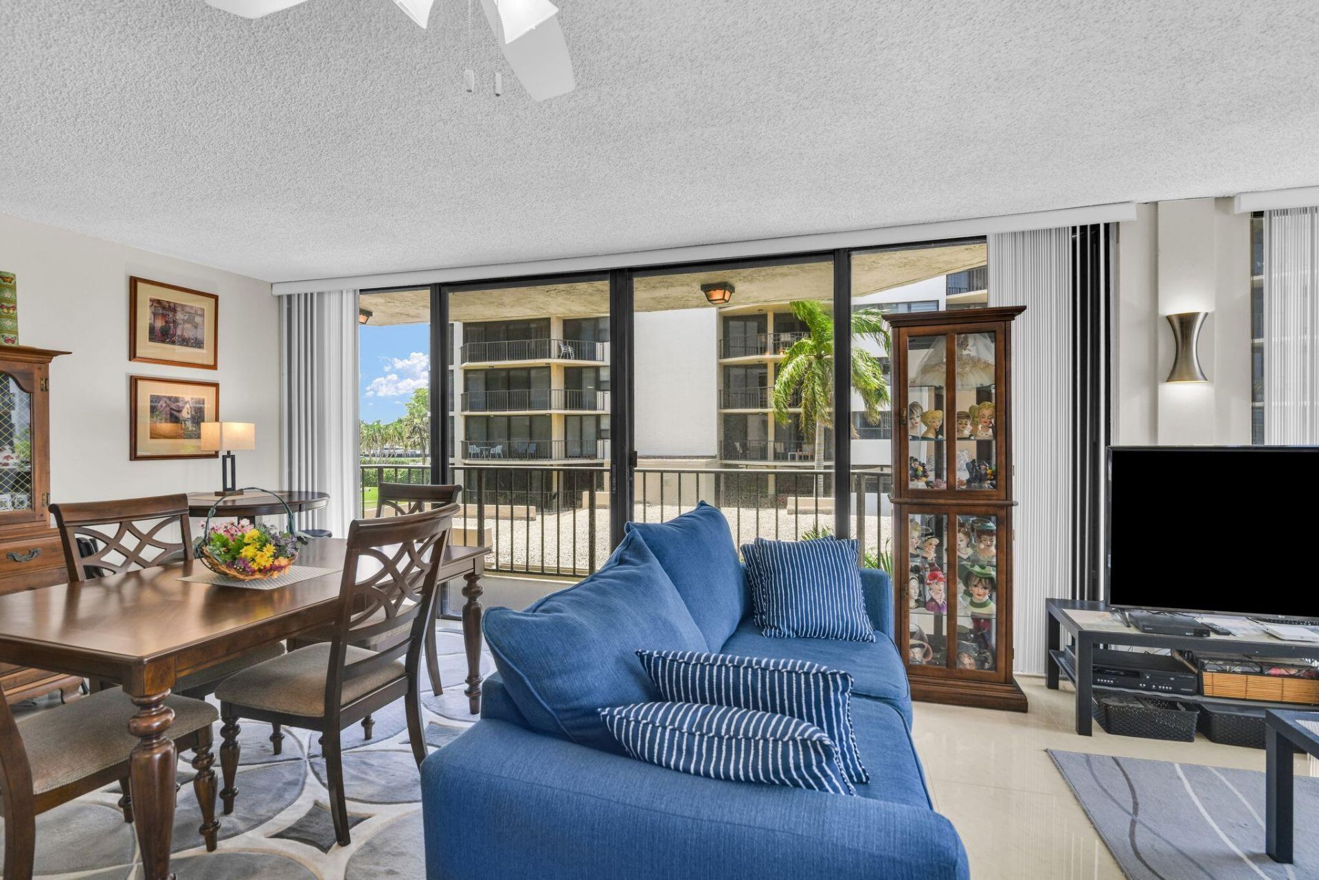 899 Jeffery Street, Unit 301, Boca Raton, FL 33487 Photo