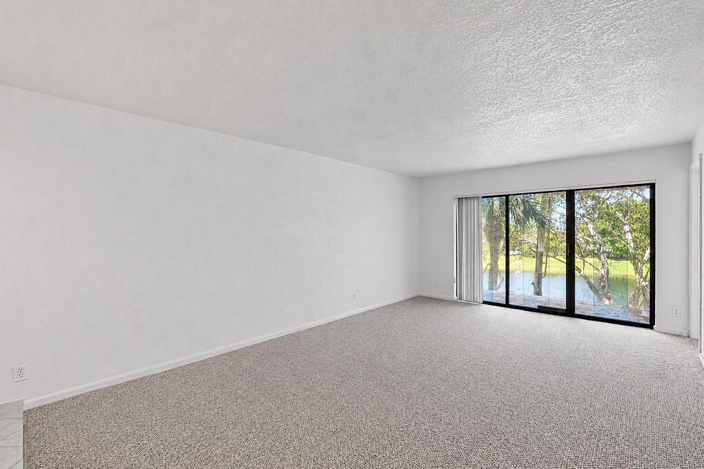 2322 S Cypress Bend Drive, Unit 311, Pompano Beach, FL 33069 Photo