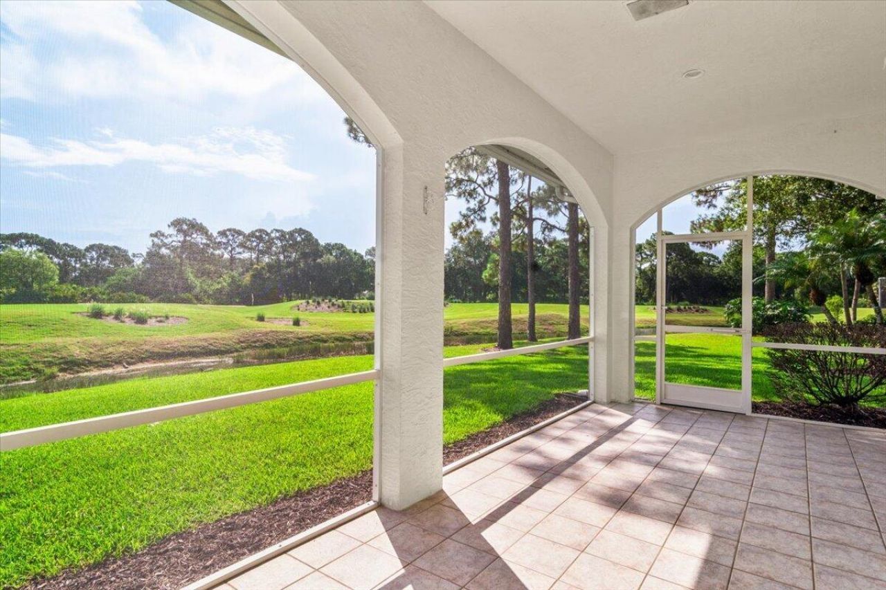 8004 Links Way, Port Saint Lucie, FL 34986 Photo