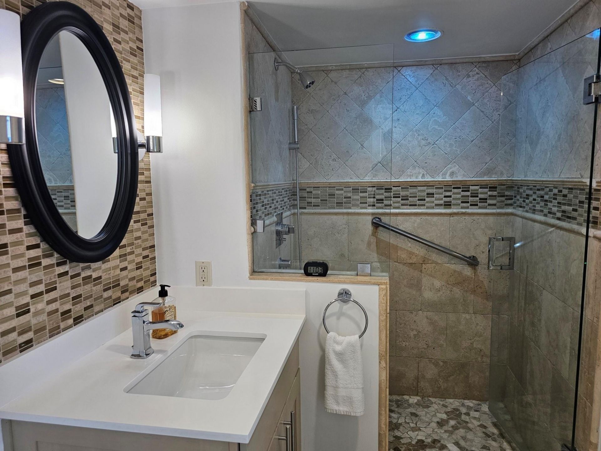 4100 Galt Ocean Drive, Unit 1111, Fort Lauderdale, FL 33308 Photo
