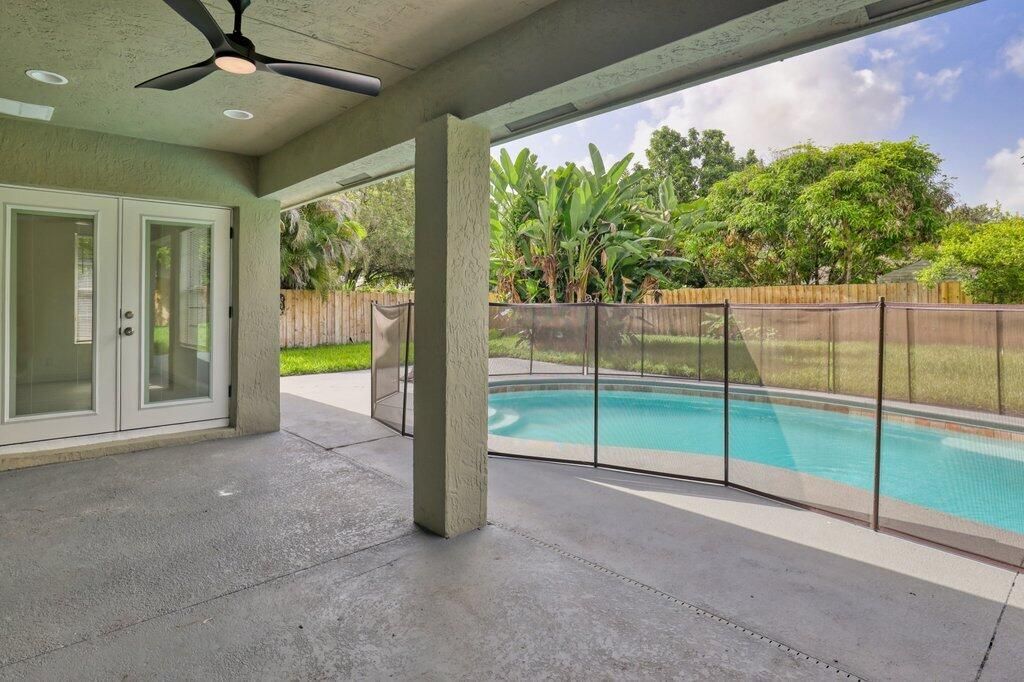 6900 2nd St Street, Jupiter, FL 33458 Photo