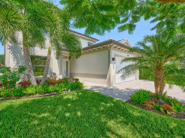 2819 Gin Berry Way, West Palm Beach, FL 33401