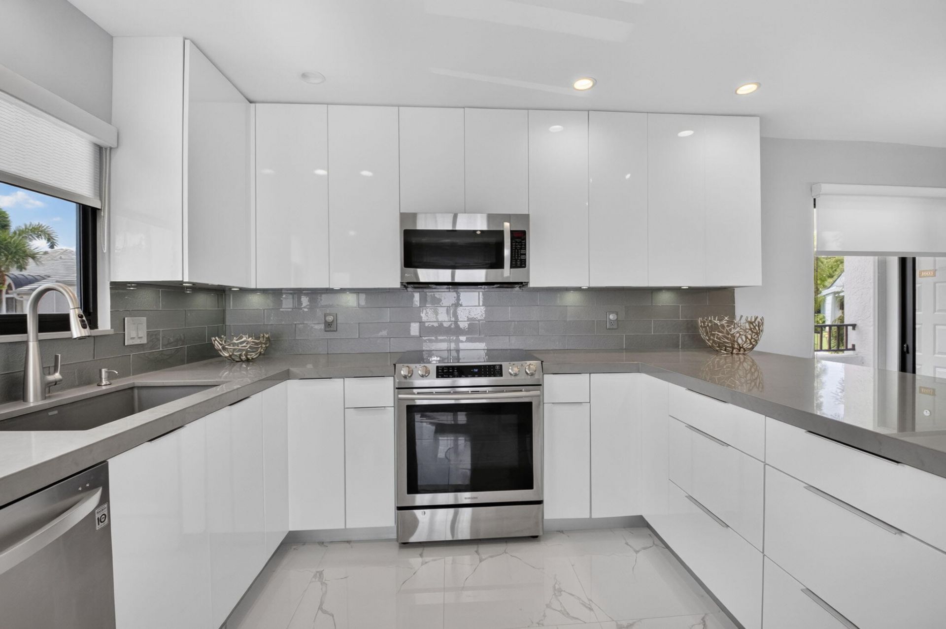 7665 Glendevon Lane, Unit 1605, Delray Beach, FL 33446 Photo