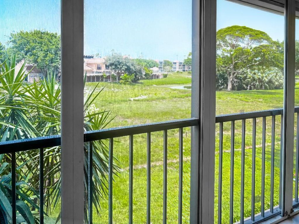 7561 NW 1st Street, Unit 207, Margate, FL 33063 Photo