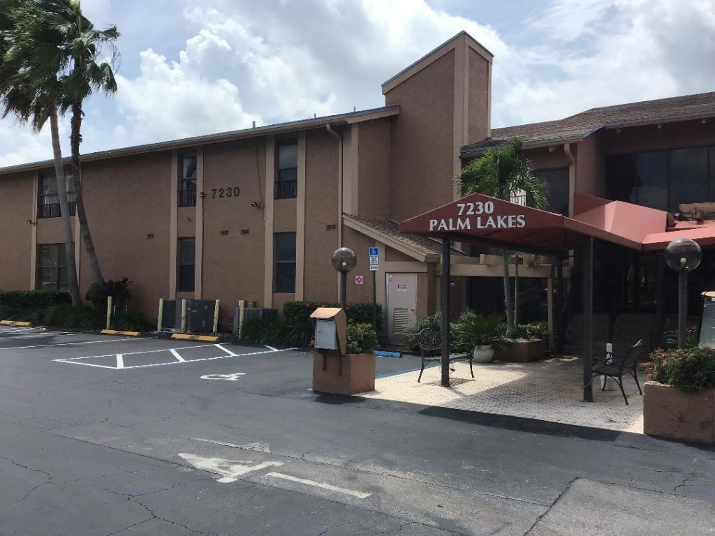 7561 NW 1st Street, Unit 207, Margate, FL 33063 Photo